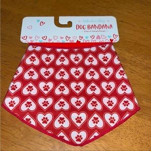 Dog Bandana Red with white hearts with paw prints NWT XS/S dog neck size 10-14”